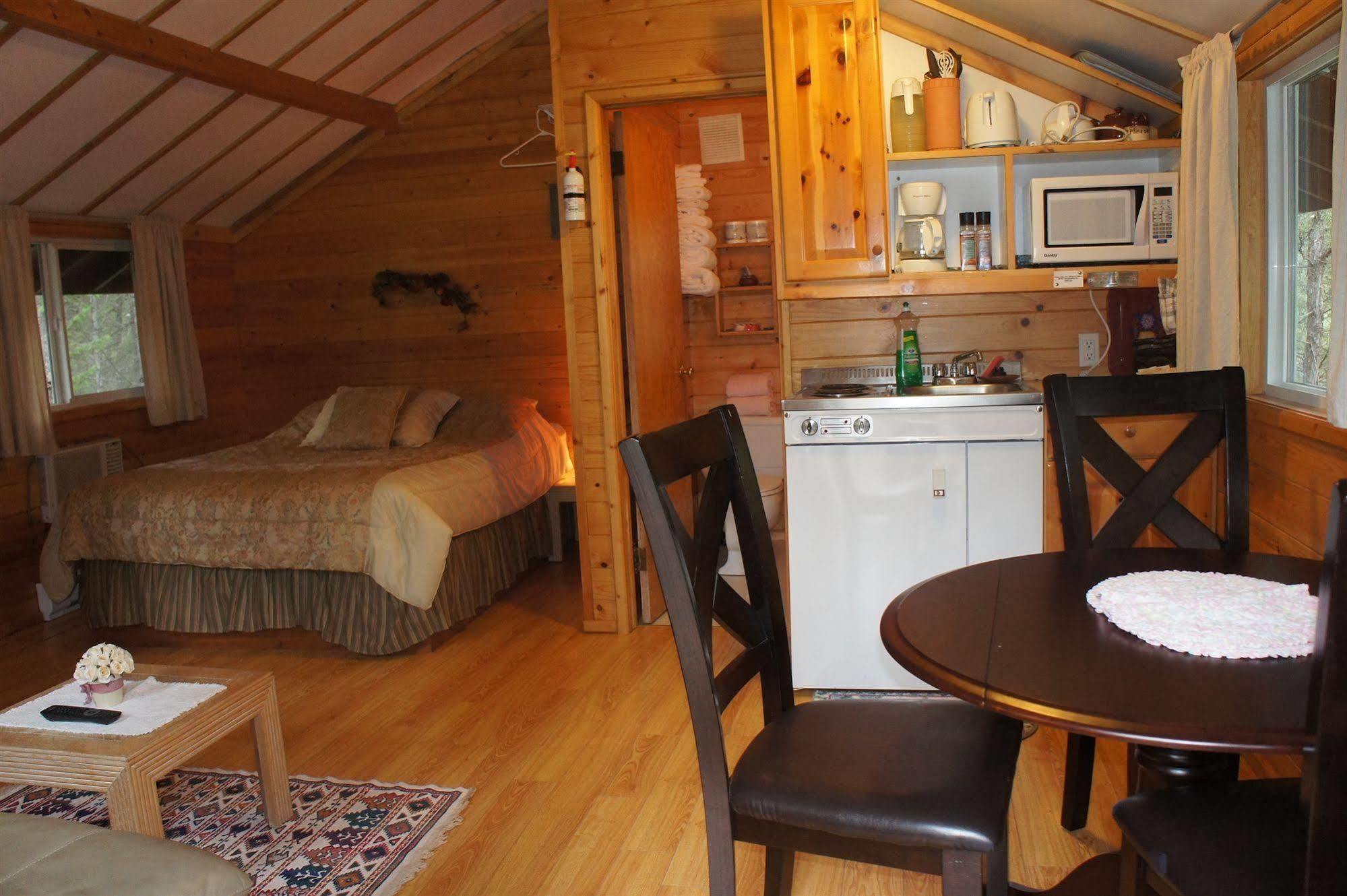 Fairmont Mountain Bungalows 페어몬트 온천 외부 사진